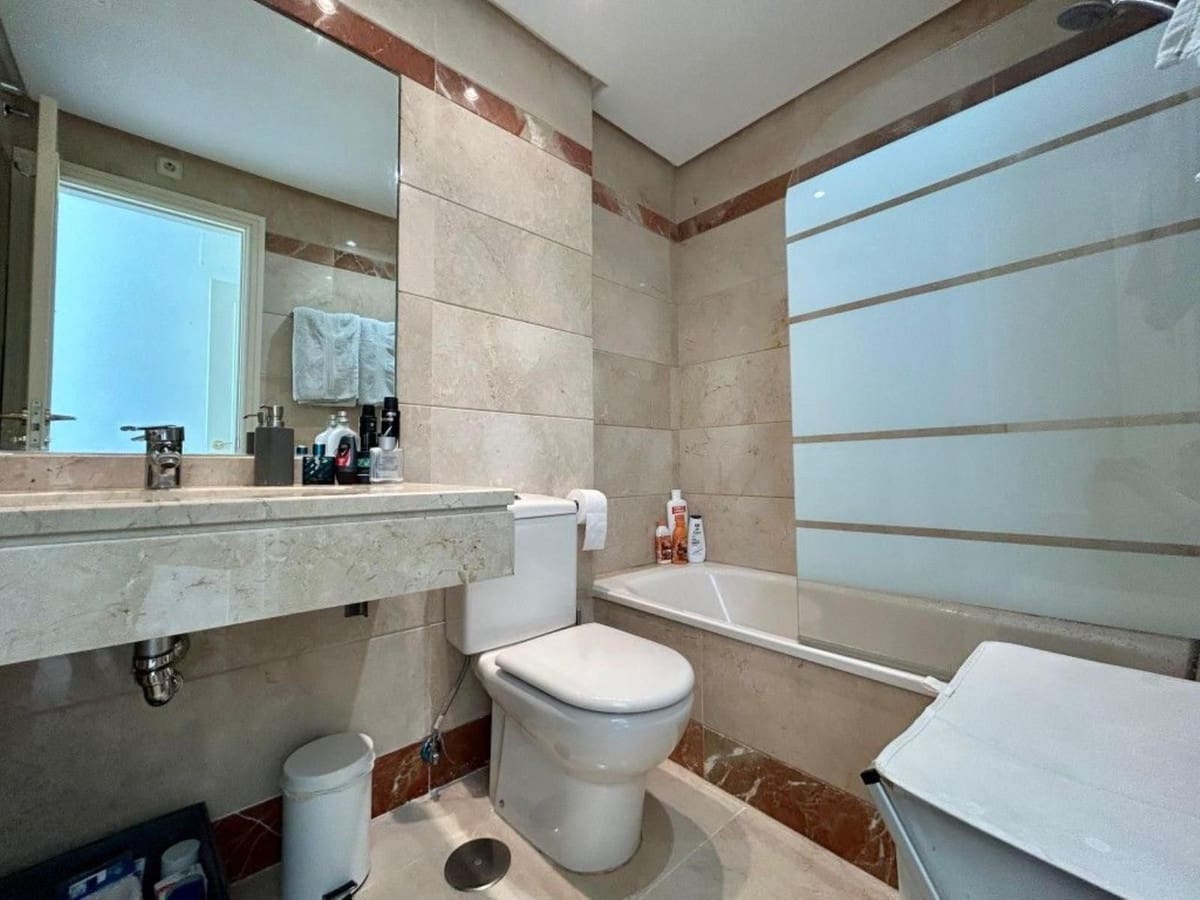 2 sypialnia Apartament na sprzedaż w La Cala de Mijas z basenem garażem - 285 000 € (Ref: 9362958)