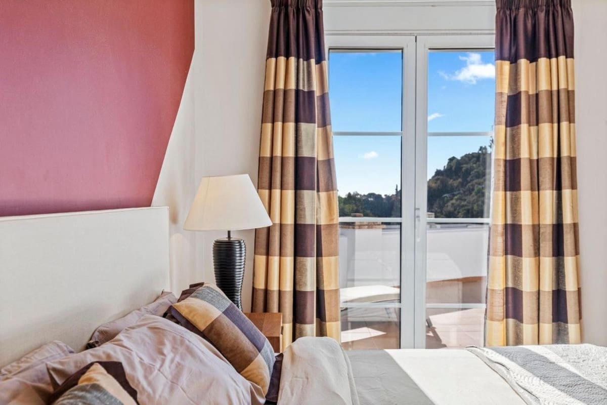 3 soverom Leilighet til salgs i Benahavis med svømmebasseng garasje - € 425 000 (Ref: 9369018)