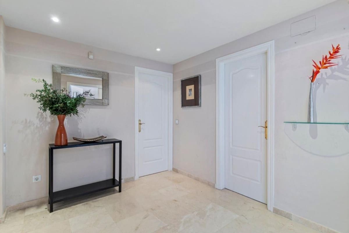 3 soverom Leilighet til salgs i Benahavis med svømmebasseng garasje - € 425 000 (Ref: 9369018)