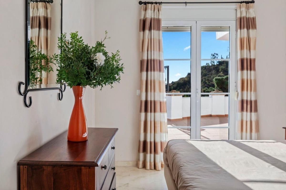 3 soverom Leilighet til salgs i Benahavis med svømmebasseng garasje - € 425 000 (Ref: 9369018)