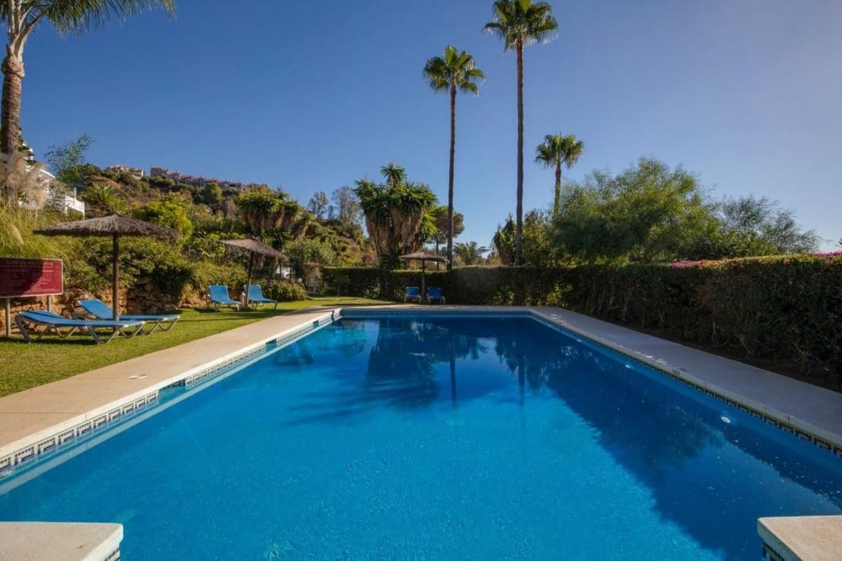 3 soverom Leilighet til salgs i Benahavis med svømmebasseng garasje - € 425 000 (Ref: 9369018)