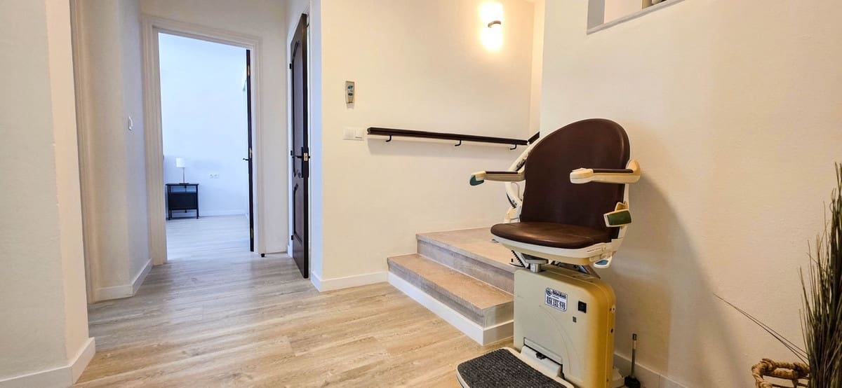 4 chambre Villa/Maison à vendre à La Duquesa / Puerto de la Duquesa avec piscine garage - 935 000 € (Ref: 9372046)