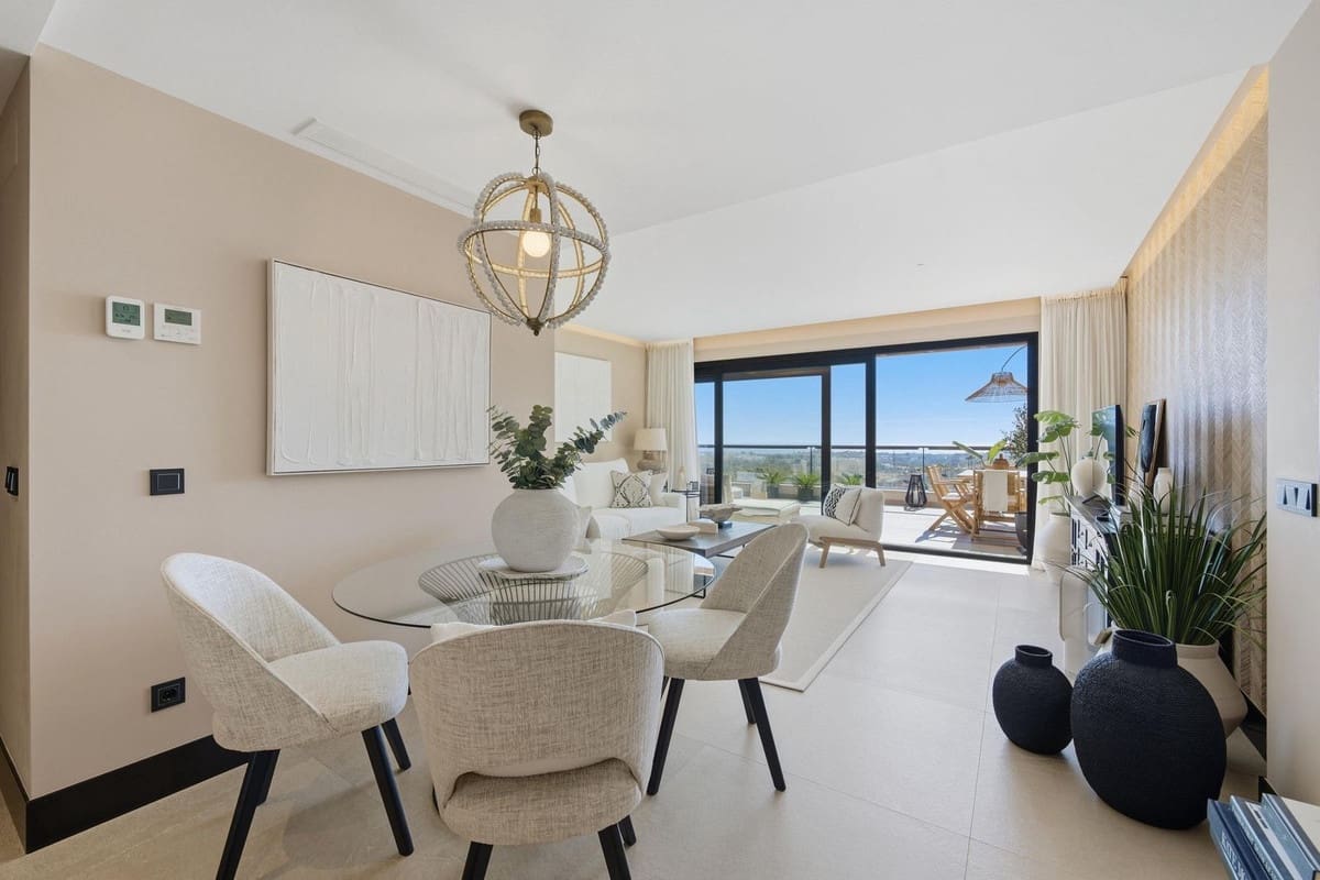 2 makuuhuone Huoneisto myytävänä paikassa Nueva Andalucia mukana uima-altaan 
autotalli - 849 000 € (Ref: 9372068)