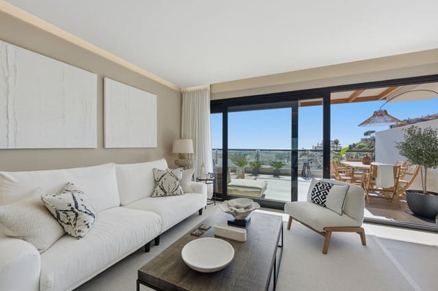 2 makuuhuone Huoneisto myytävänä paikassa Nueva Andalucia, Marbella mukana uima-altaan 
autotalli - 849 000 € (Ref: 9372068)