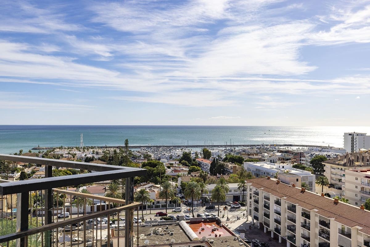 1 slaapkamer Penthouse te koop in Benalmadena met zwembad garage - € 295.000 (Ref: 9379997)