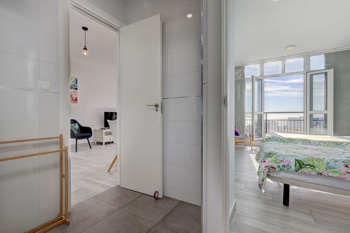 1 slaapkamer Penthouse te koop in Benalmadena met zwembad garage - € 295.000 (Ref: 9379997)