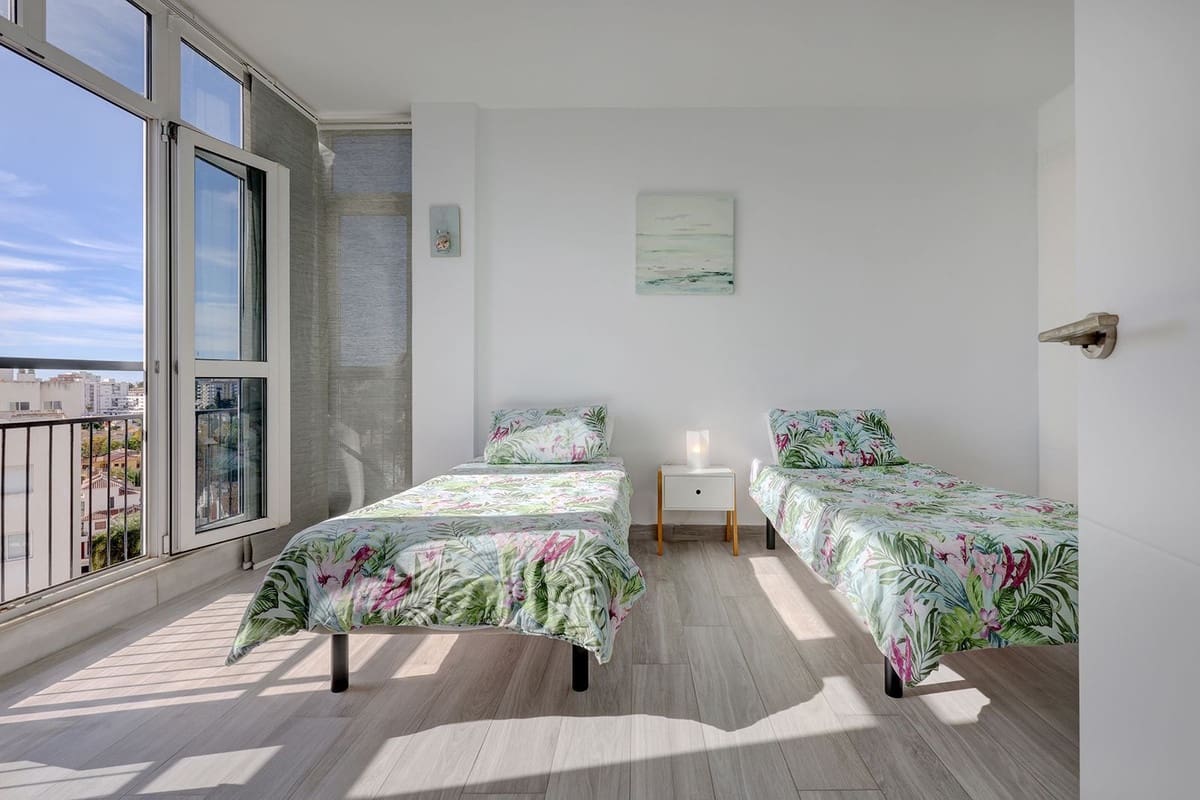 1 slaapkamer Penthouse te koop in Benalmadena met zwembad garage - € 295.000 (Ref: 9379997)