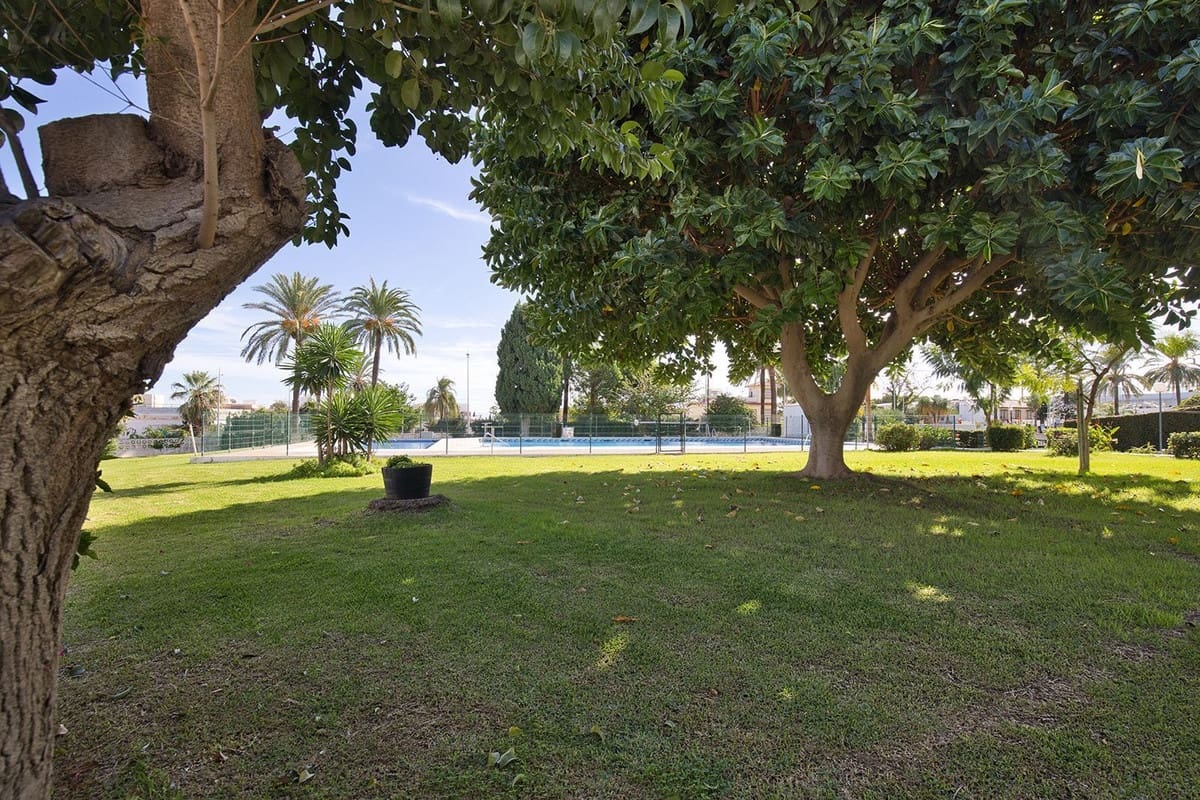 1 slaapkamer Penthouse te koop in Benalmadena met zwembad garage - € 295.000 (Ref: 9379997)