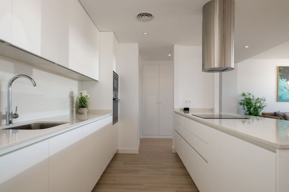 4 soverom Leilighet til salgs i La Cala de Mijas med svømmebasseng garasje - € 1 050 000 (Ref: 9383089)