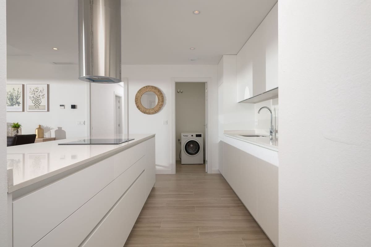 4 sovrum Lägenhet till salu i La Cala de Mijas med pool garage - 1 050 000 € (Ref: 9383089)