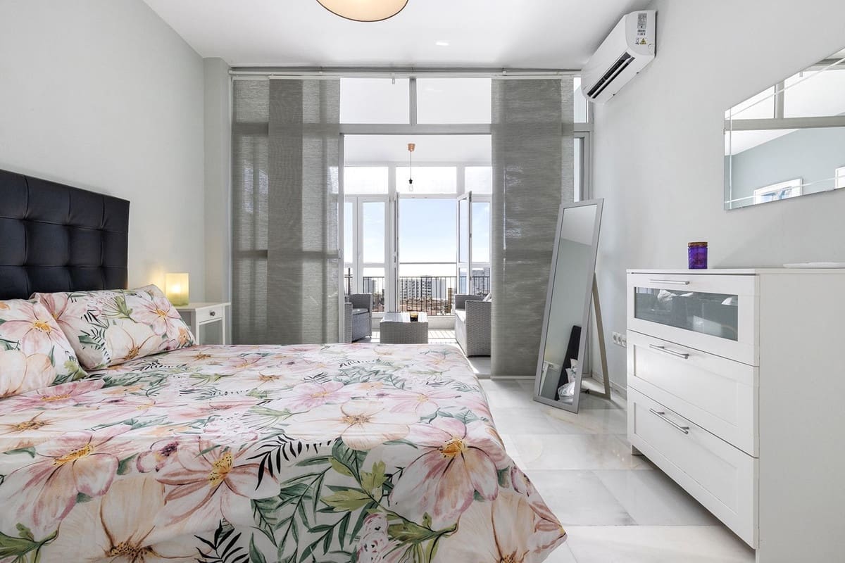 1 soveværelse Penthouse til salg i Benalmadena med swimmingpool garage - € 295.000 (Ref: 9383090)