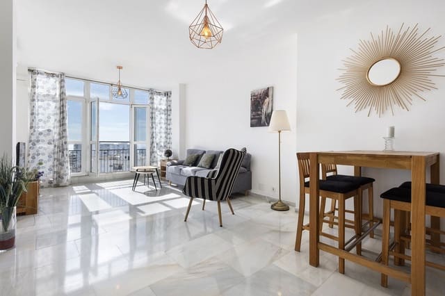 1 soverom Penthouse til salgs i Benalmádena med svømmebasseng garasje - € 295 000 (Ref: 9383090)