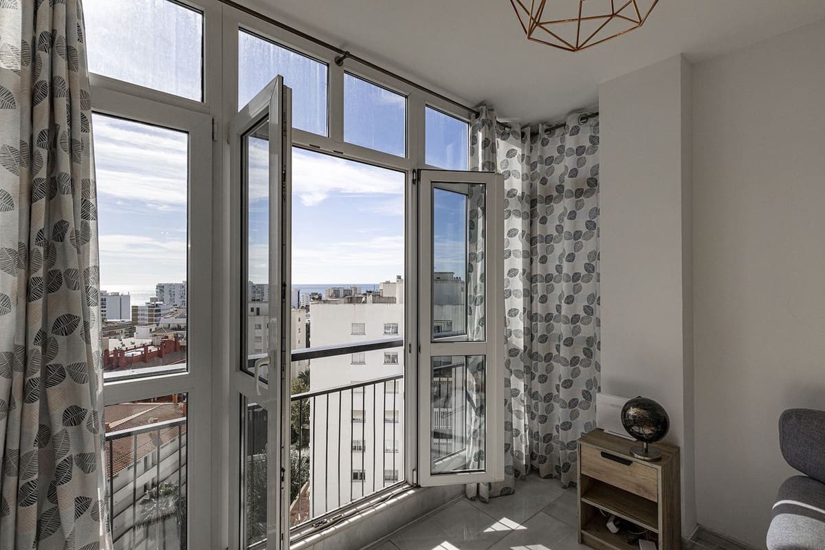 1 soveværelse Penthouse til salg i Benalmadena med swimmingpool garage - € 295.000 (Ref: 9383090)