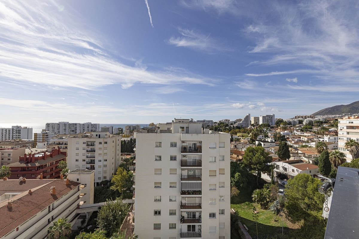 1 soveværelse Penthouse til salg i Benalmadena med swimmingpool garage - € 295.000 (Ref: 9383090)