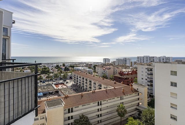 1 soverom Penthouse til salgs i Benalmádena med svømmebasseng garasje - € 295 000 (Ref: 9383090)