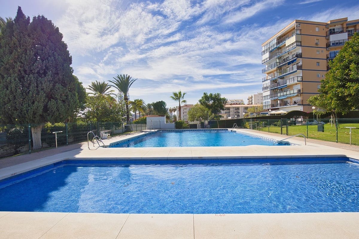 1 soveværelse Penthouse til salg i Benalmadena med swimmingpool garage - € 295.000 (Ref: 9383090)