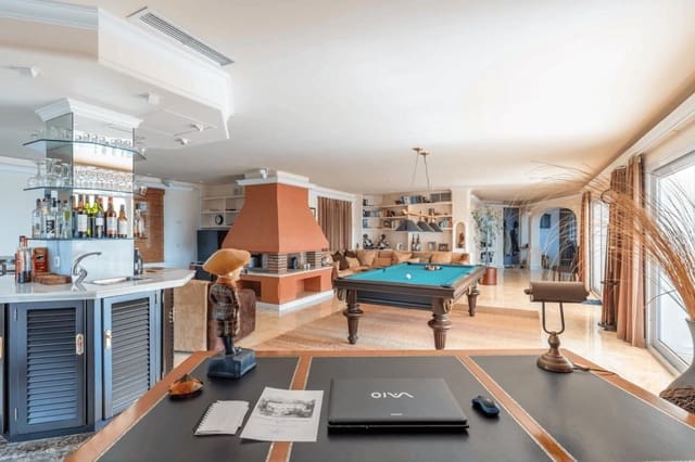 5 sypialnia Willa na sprzedaż w Benalmádena z basenem garażem - 2 595 000 € (Ref: 9383297)