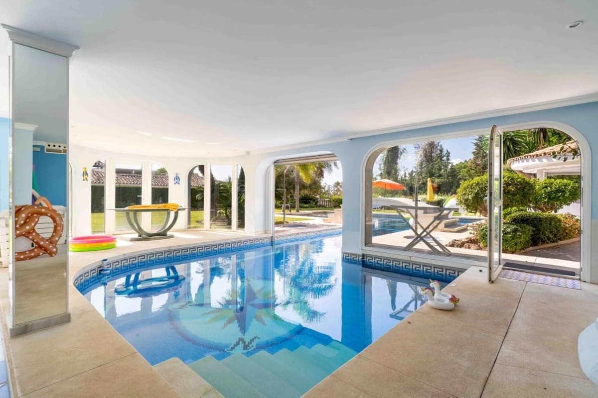 5 sypialnia Willa na sprzedaż w Benalmadena z basenem garażem - 2 595 000 € (Ref: 9383297)