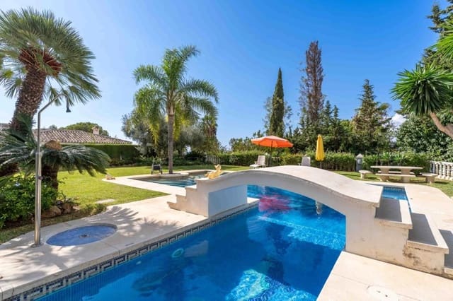 5 sypialnia Willa na sprzedaż w Benalmádena z basenem garażem - 2 595 000 € (Ref: 9383297)