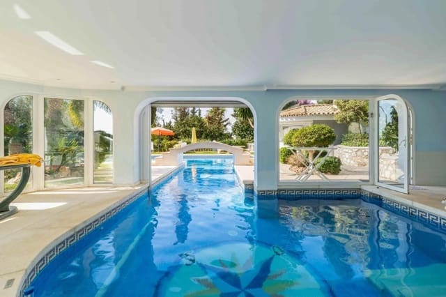 5 sypialnia Willa na sprzedaż w Benalmádena z basenem garażem - 2 595 000 € (Ref: 9383297)