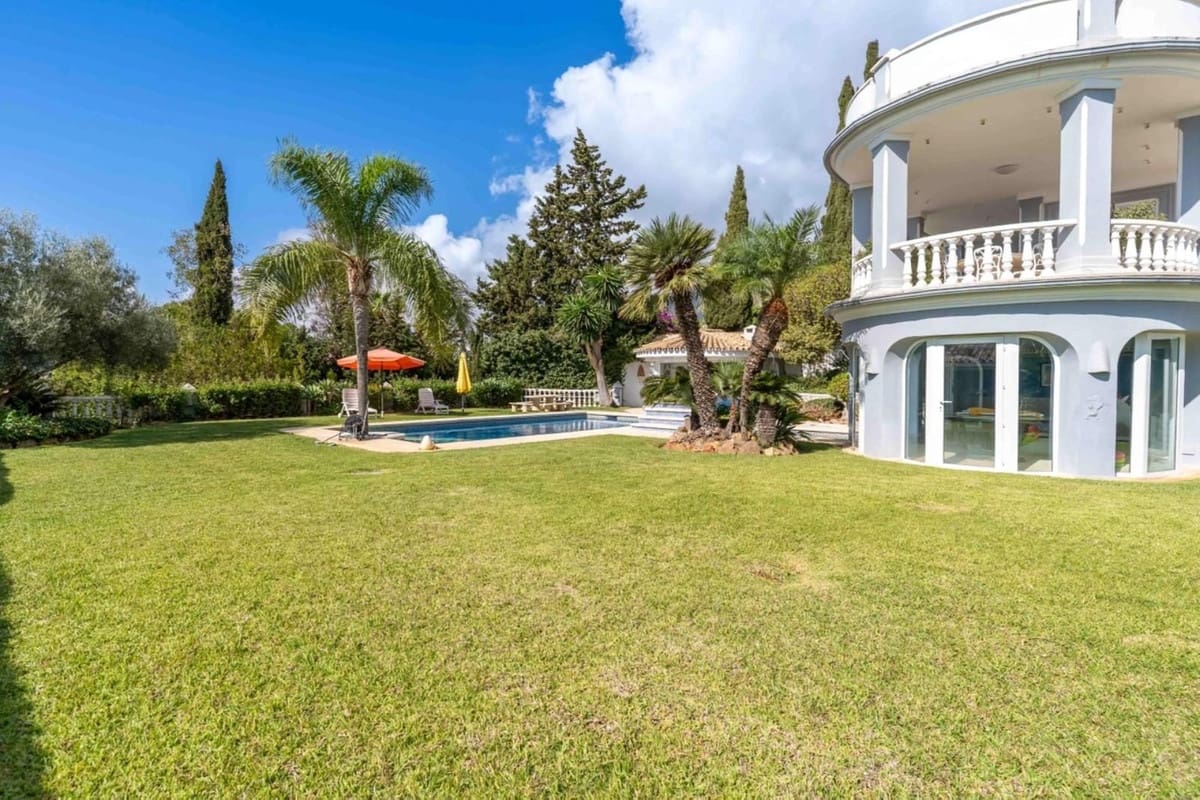5 sypialnia Willa na sprzedaż w Benalmadena z basenem garażem - 2 595 000 € (Ref: 9383297)