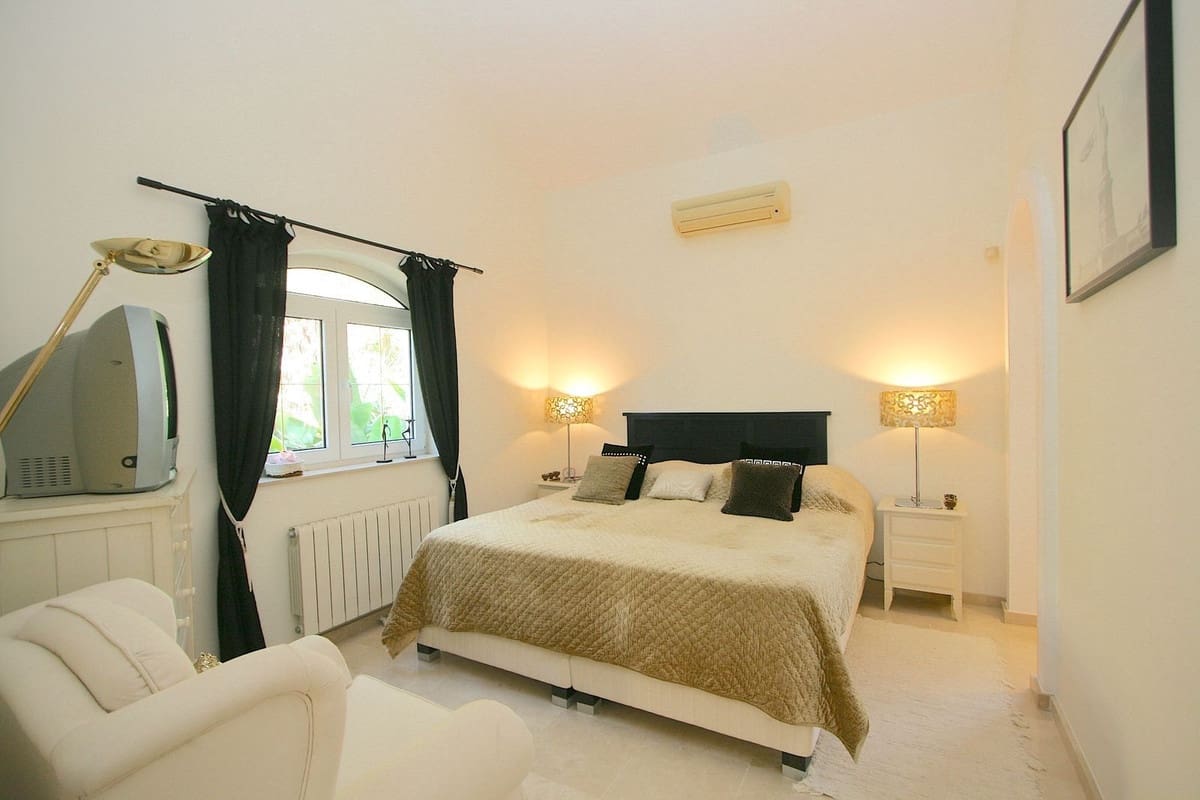 Chalet de 5 habitaciones en Mijas en venta con piscina garaje - 1.850.000 € (Ref: 9391069)