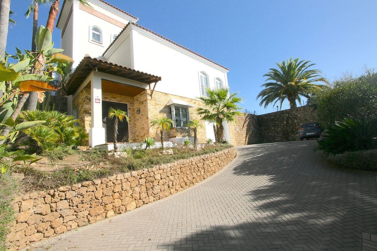 Chalet de 5 habitaciones en Mijas en venta con piscina garaje - 1.850.000 € (Ref: 9391069)