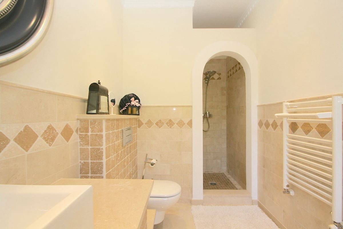 5 slaapkamer Villa te koop in Mijas met zwembad garage - € 1.850.000 (Ref: 9391069)