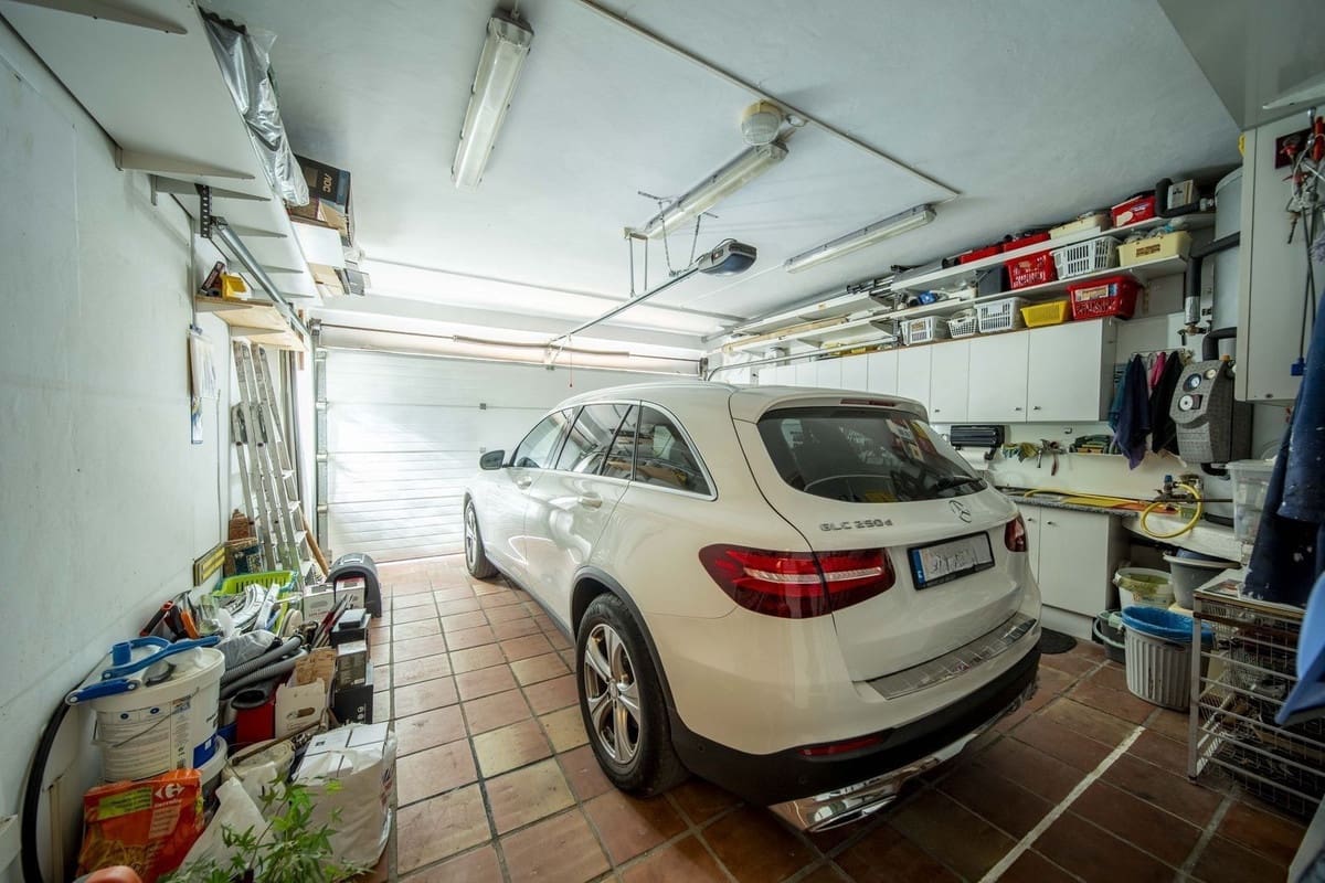 4 sypialnia Willa na sprzedaż w Mijas Costa z basenem garażem - 1 100 000 € (Ref: 9394486)