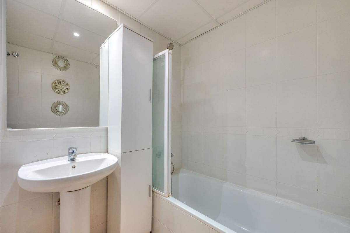 2 chambre Appartement à vendre à La Duquesa / Puerto de la Duquesa avec piscine garage - 260 000 € (Ref: 9400015)