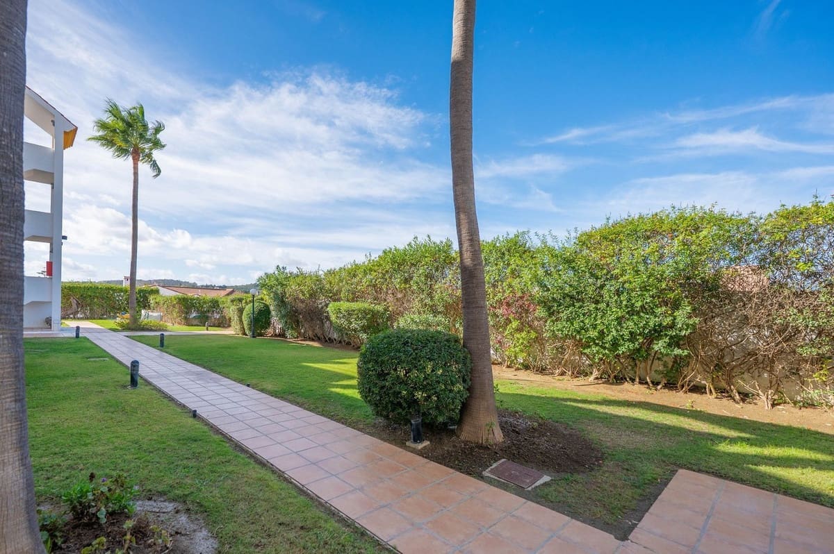 2 chambre Appartement à vendre à La Duquesa / Puerto de la Duquesa avec piscine garage - 260 000 € (Ref: 9400015)