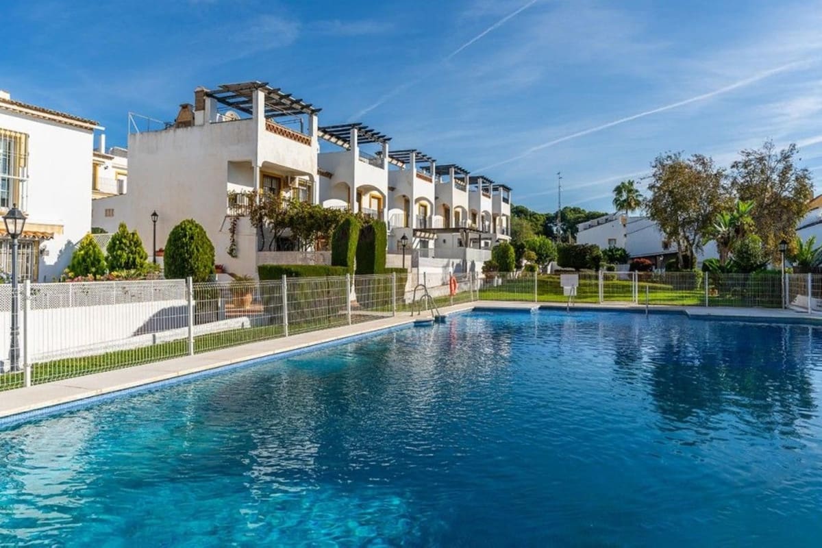 3 bedroom Semi-detached Villa for sale in Costabella with pool garage - € 710,000 (Ref: 9400017)