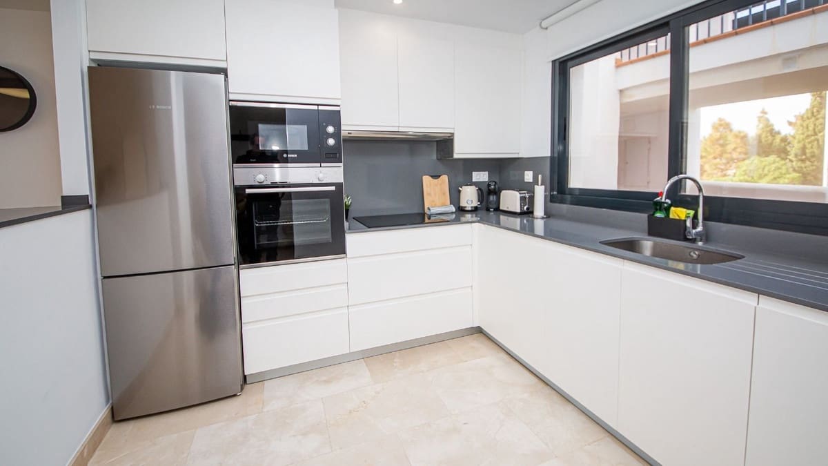 2 slaapkamer Appartement te koop in Bahia de Casares met zwembad garage - € 349.000 (Ref: 9403146)