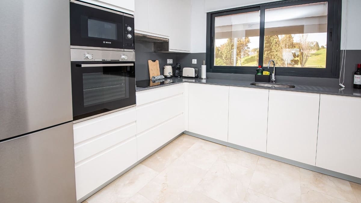 2 slaapkamer Appartement te koop in Bahia de Casares met zwembad garage - € 349.000 (Ref: 9403146)