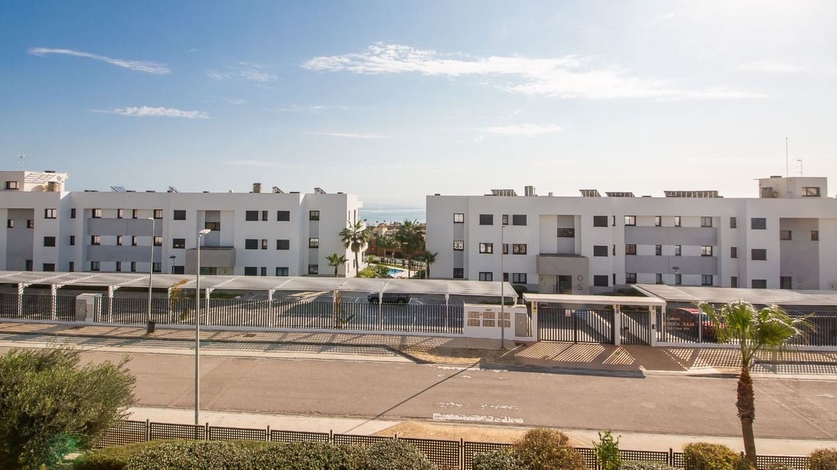 2 slaapkamer Appartement te koop in Bahia de Casares met zwembad garage - € 349.000 (Ref: 9403146)