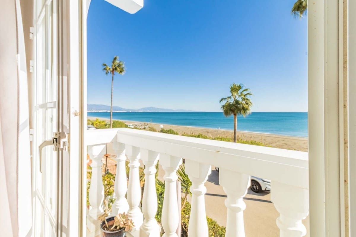 2 slaapkamer Huis te koop in La Duquesa / Puerto de la Duquesa met zwembad - € 545.000 (Ref: 9406982)