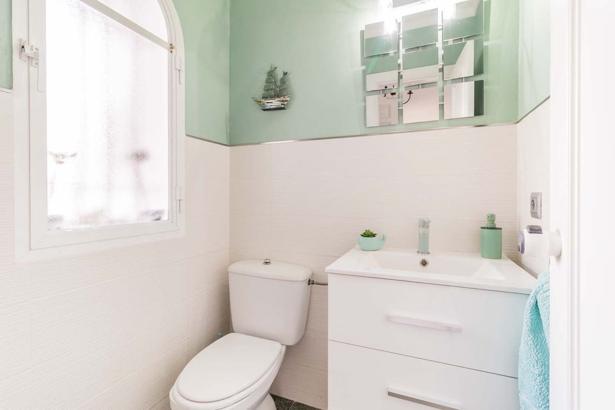 2 slaapkamer Huis te koop in La Duquesa / Puerto de la Duquesa met zwembad - € 545.000 (Ref: 9406982)