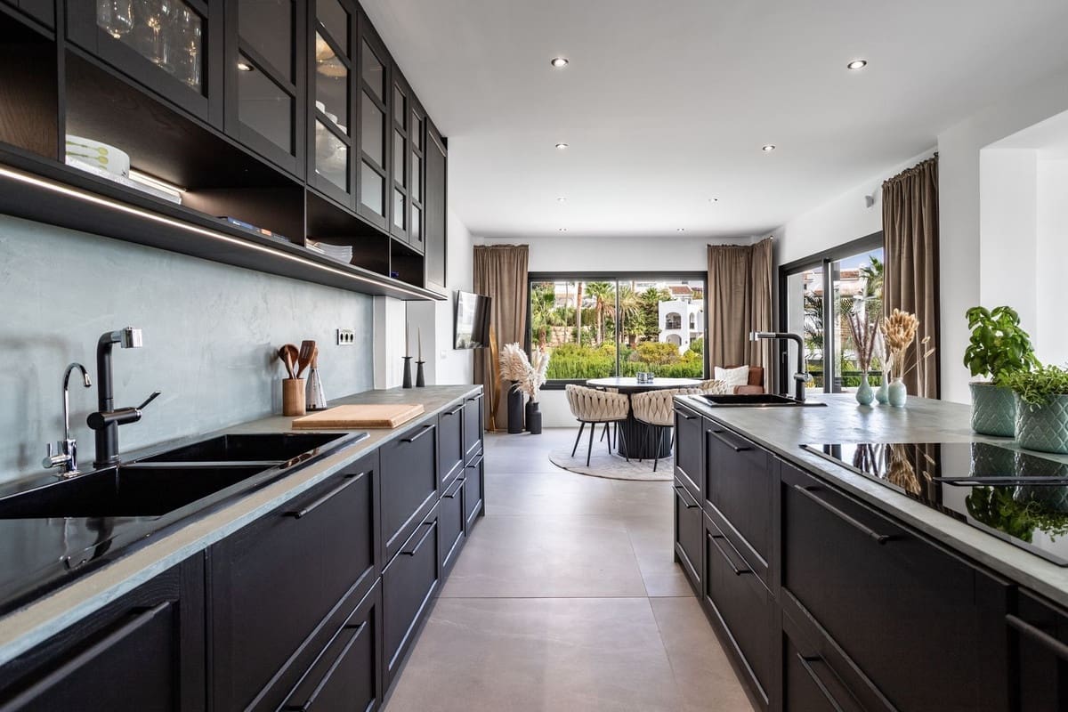 4 sovrum Villa till salu i Benalmadena med pool garage - 2 495 000 € (Ref: 9410287)