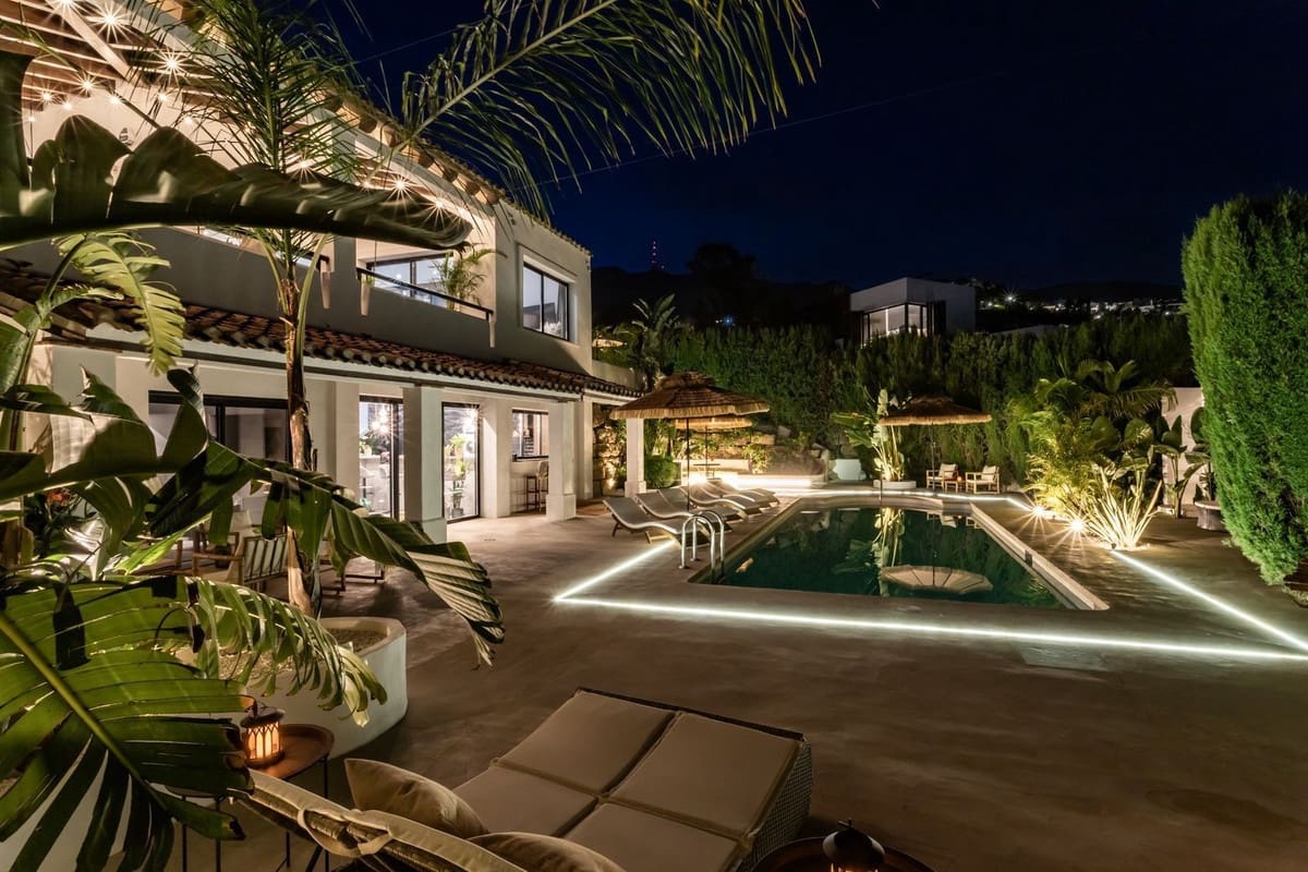 4 sovrum Villa till salu i Benalmadena med pool garage - 2 495 000 € (Ref: 9410287)