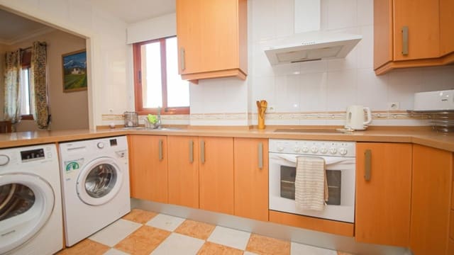 2 sypialnia Apartament na sprzedaż w La Duquesa / Puerto de la Duquesa, Manilva z basenem garażem - 229 500 € (Ref: 9417877)