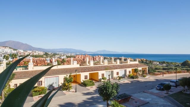 2 sypialnia Apartament na sprzedaż w La Duquesa / Puerto de la Duquesa, Manilva z basenem garażem - 229 500 € (Ref: 9417877)