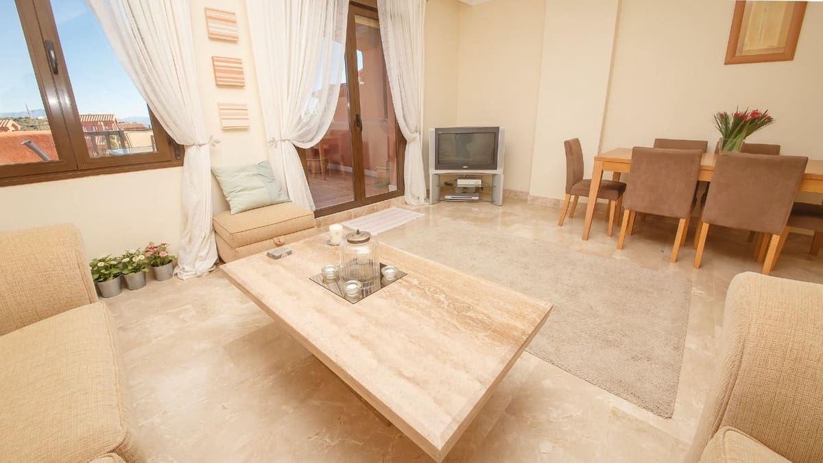 3 sypialnia Apartament na sprzedaż w Estepona z basenem garażem - 335 000 € (Ref: 9417878)