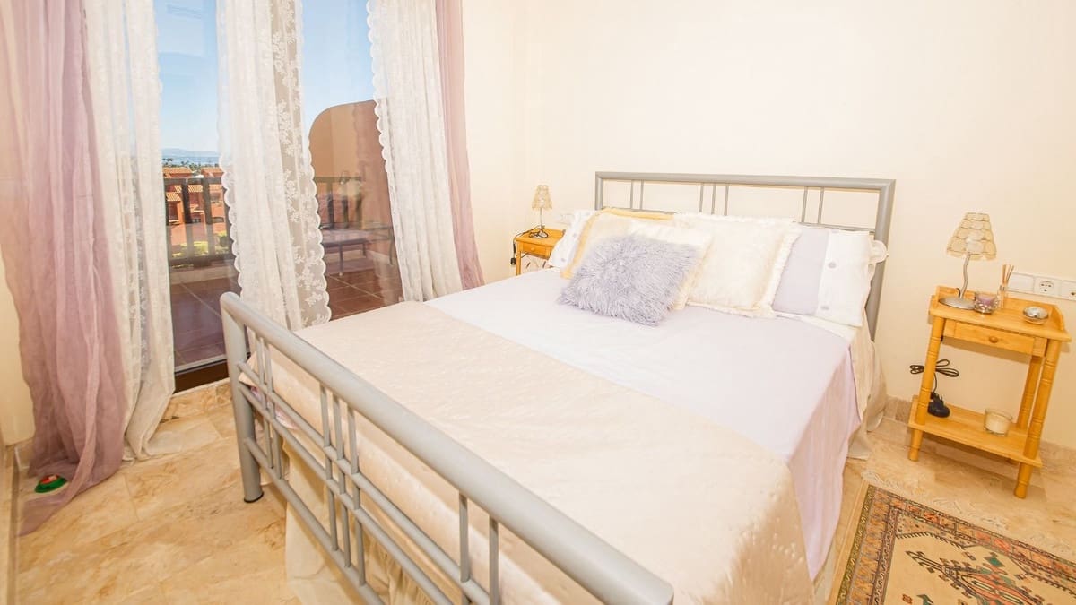 3 sypialnia Apartament na sprzedaż w Estepona z basenem garażem - 335 000 € (Ref: 9417878)