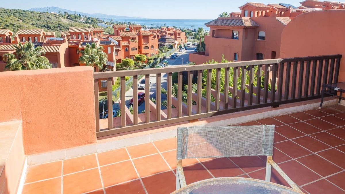 3 sypialnia Apartament na sprzedaż w Estepona z basenem garażem - 335 000 € (Ref: 9417878)
