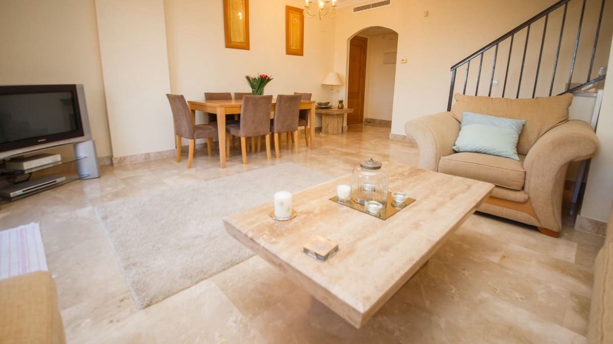 3 sypialnia Apartament na sprzedaż w Estepona z basenem garażem - 335 000 € (Ref: 9417878)