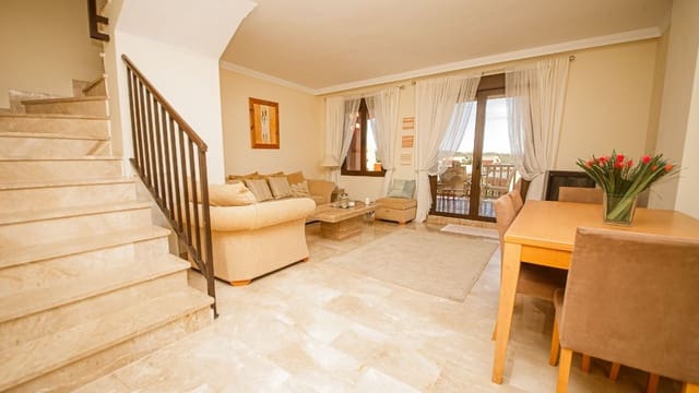 3 sypialnia Apartament na sprzedaż w Estepona z basenem garażem - 335 000 € (Ref: 9417878)