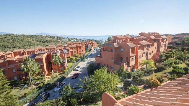 3 sypialnia Apartament na sprzedaż w Estepona z basenem garażem - 335 000 € (Ref: 9417878)