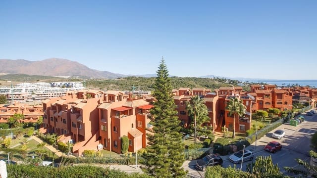 3 sypialnia Apartament na sprzedaż w Estepona z basenem garażem - 335 000 € (Ref: 9417878)