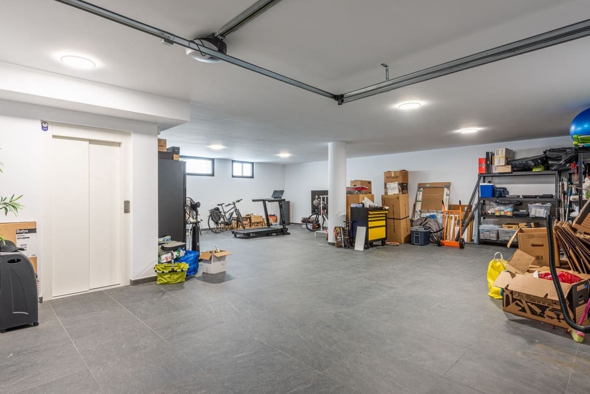 3 soveværelse Villa til salg i Cerro del Aguila med swimmingpool garage - € 1.895.000 (Ref: 9429096)