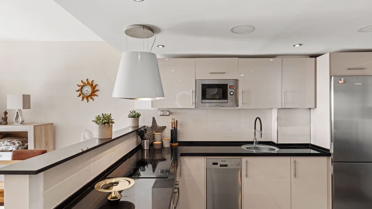 2 slaapkamer Penthouse te koop in Torremolinos met zwembad garage - € 405.000 (Ref: 9432382)